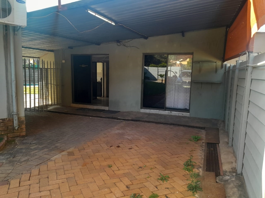 3 Bedroom Property for Sale in Geelhoutpark North West